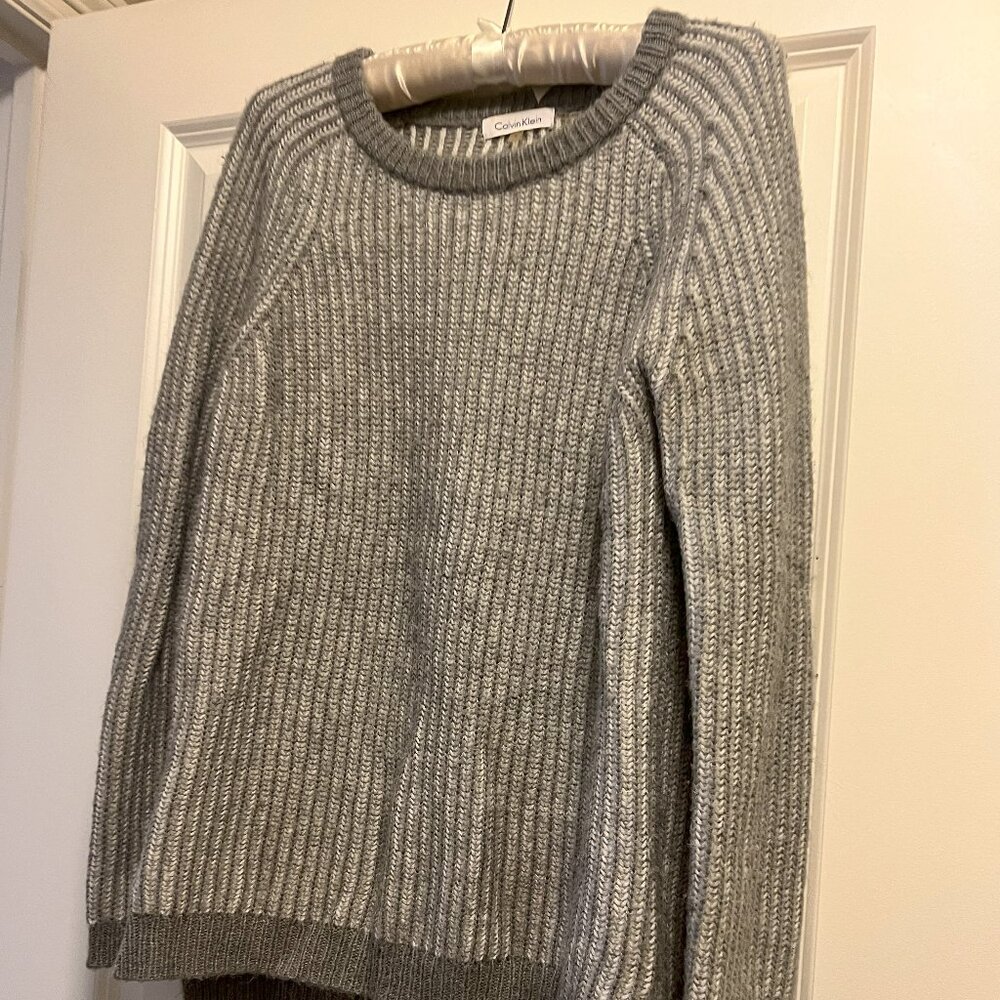 Calvin Klein Sweater